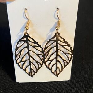 New Chic Gold Leaf Drop Earrings